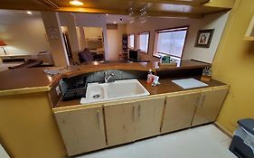 Orca Inn Alert Bay